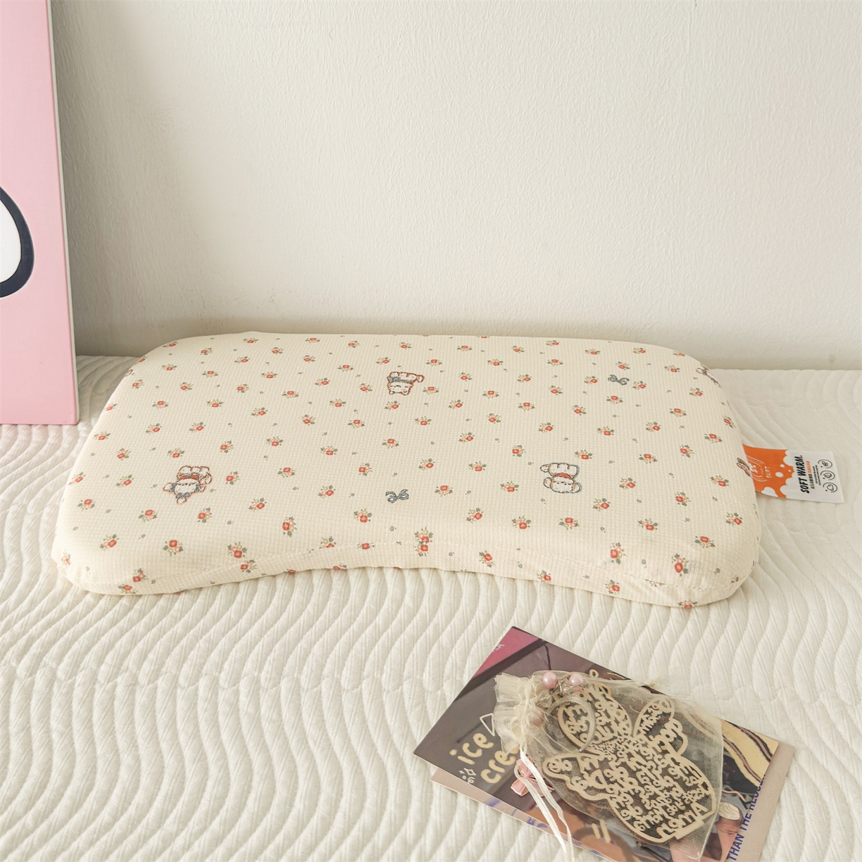 91家纺网 家纺一手货源 找家纺 （总）麦肯锡 2025新款可爱碎花婴童记忆枕  枕头枕芯