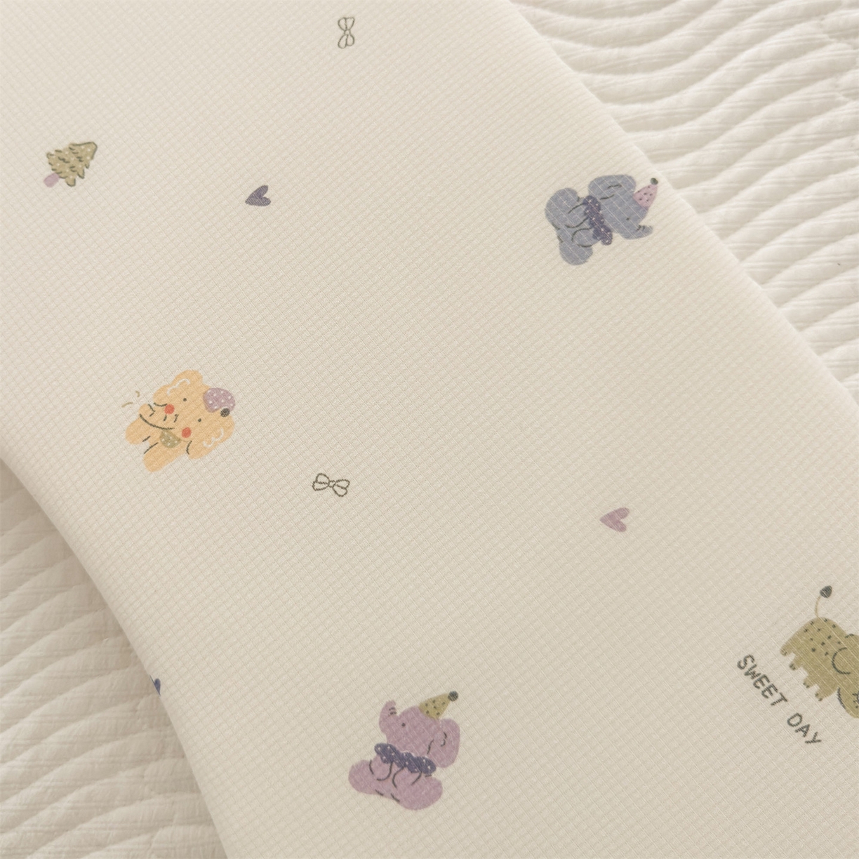 91家纺网 家纺一手货源 找家纺 麦肯锡 2025新款可爱碎花婴童记忆枕  枕头枕芯 小象乐园/只