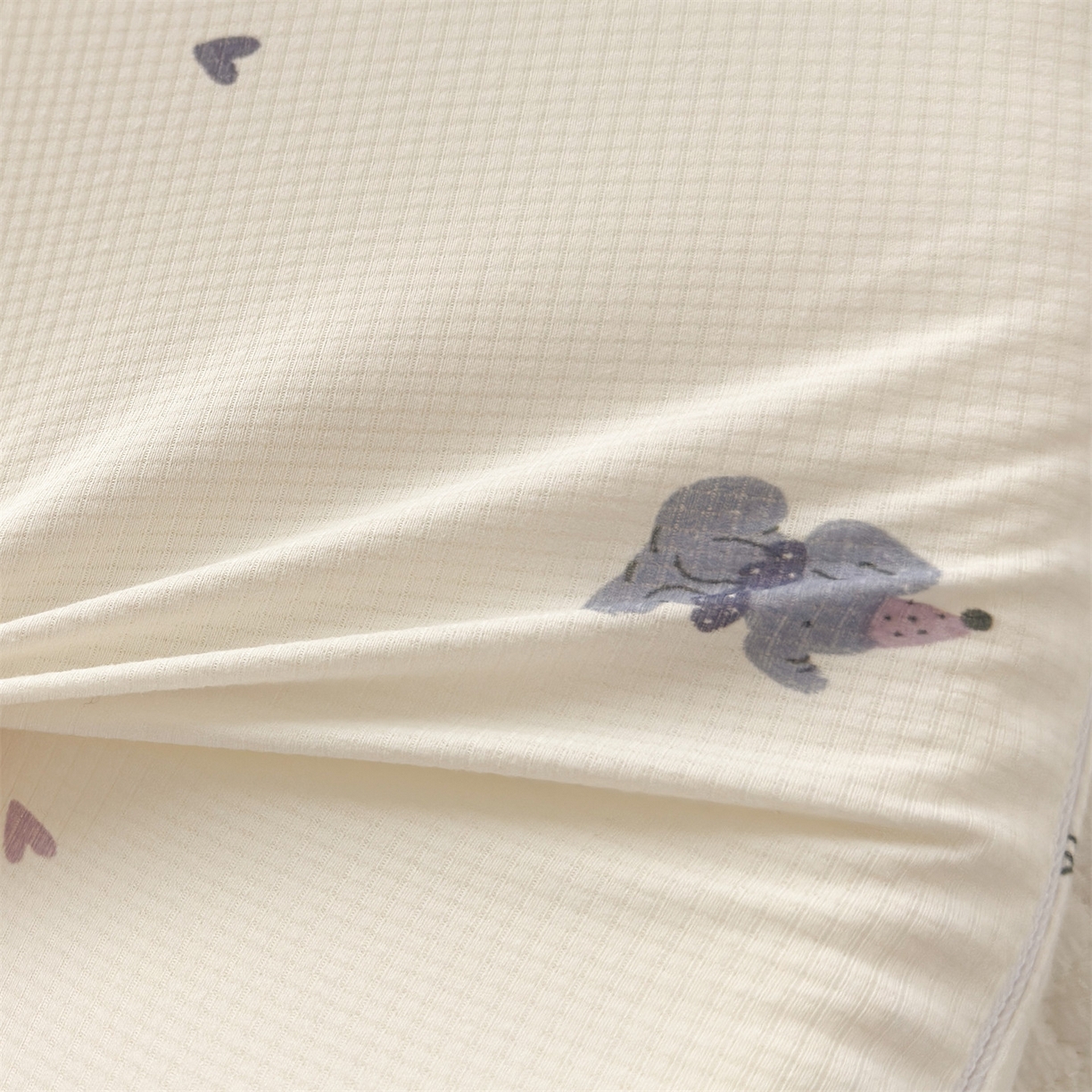 91家纺网 家纺一手货源 找家纺 麦肯锡 2025新款可爱碎花婴童记忆枕  枕头枕芯 小象乐园/只