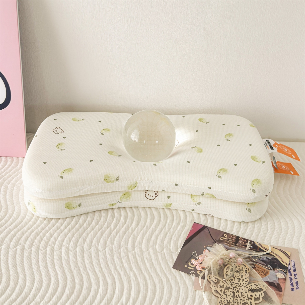 91家纺网 家纺一手货源 找家纺 麦肯锡 2025新款可爱碎花婴童记忆枕  枕头枕芯 梦熊乖乖/对