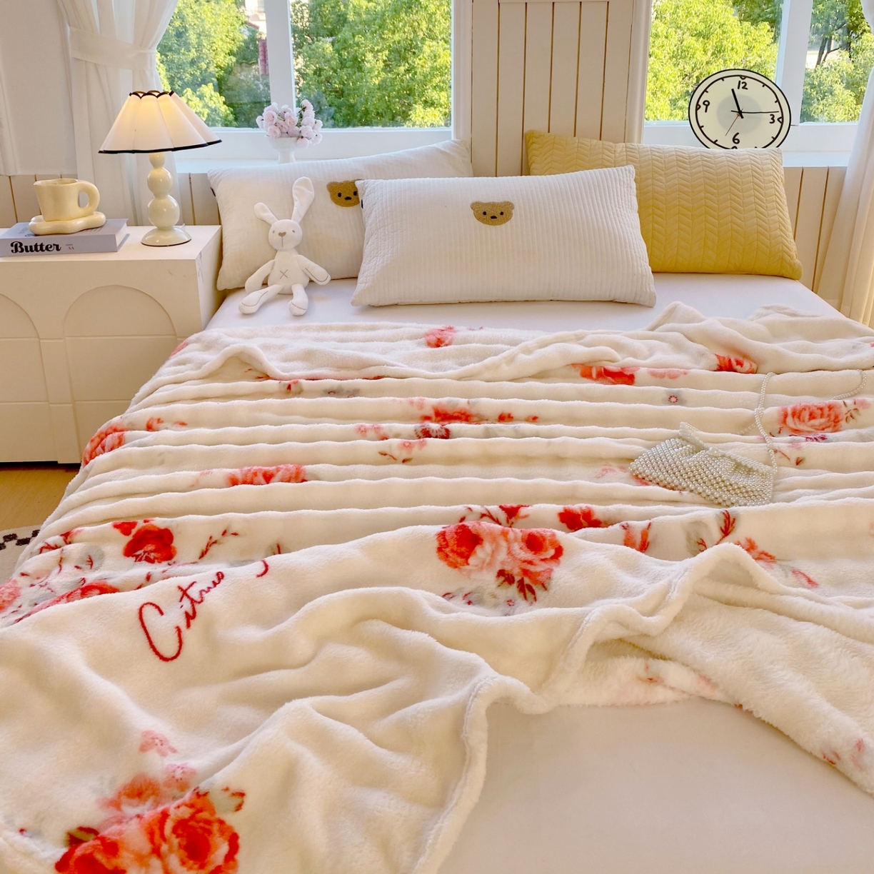 91家纺网 家纺一手货源 找家纺 悦织湾家纺 2025新款双面加厚泡泡绒毛毯印花纯色仿兔毛绒牛奶绒毯子休闲小盖毯沙发办公室午睡毯 国色天香