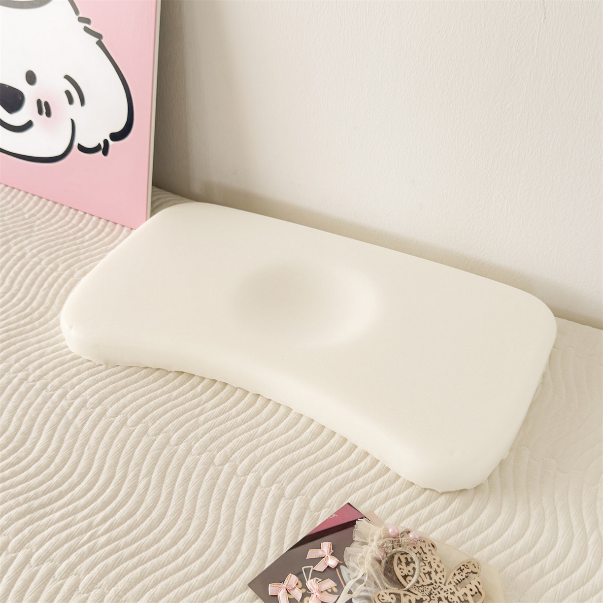 91家纺网 家纺一手货源 找家纺 麦肯锡 2025新款可爱碎花婴童记忆枕  枕头枕芯 甜梦小熊/对