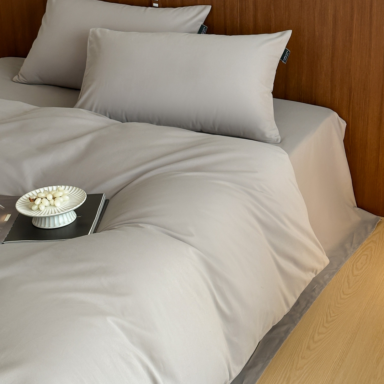 91家纺网 家纺一手货源 找家纺 三味舒屋 2025新款50支磨毛长绒棉纯棉纯色四件套-长期主义 拉丝灰