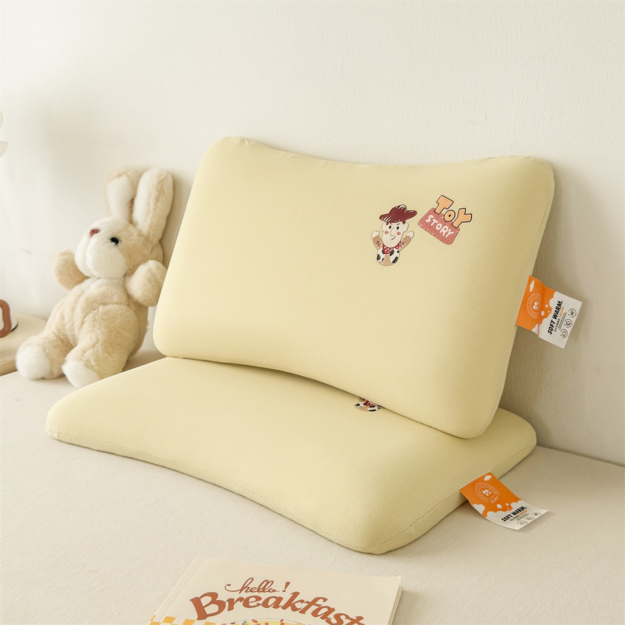 91家纺网 家纺一手货源 找家纺 （总）麦肯锡 2025新款格纹烫画亲肤儿童记忆枕  枕头枕芯