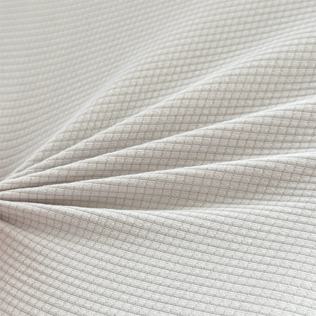 91家纺网 家纺一手货源 找家纺 麦肯锡 2025新款格纹烫画亲肤儿童记忆枕  枕头枕芯 灰色/只