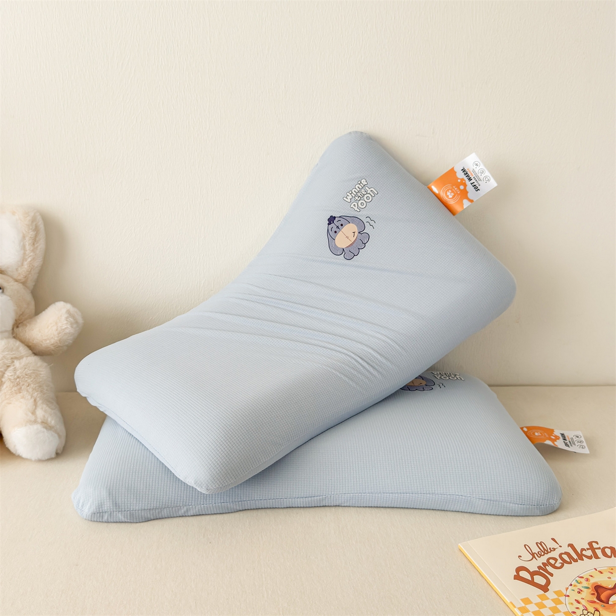 91家纺网 家纺一手货源 找家纺 麦肯锡 2025新款格纹烫画亲肤儿童记忆枕  枕头枕芯 蓝色/只