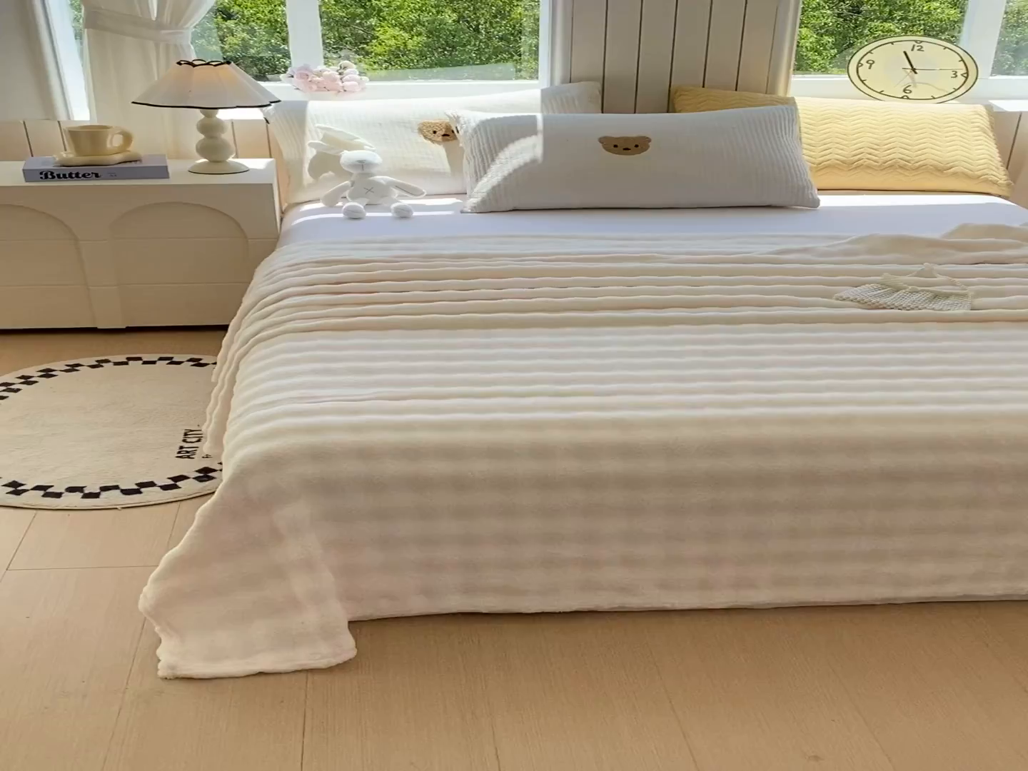 91家纺网 家纺一手货源 找家纺 悦织湾家纺 2025新款双面加厚泡泡绒毛毯印花纯色仿兔毛绒牛奶绒毯子休闲小盖毯沙发办公室午睡毯 奶白