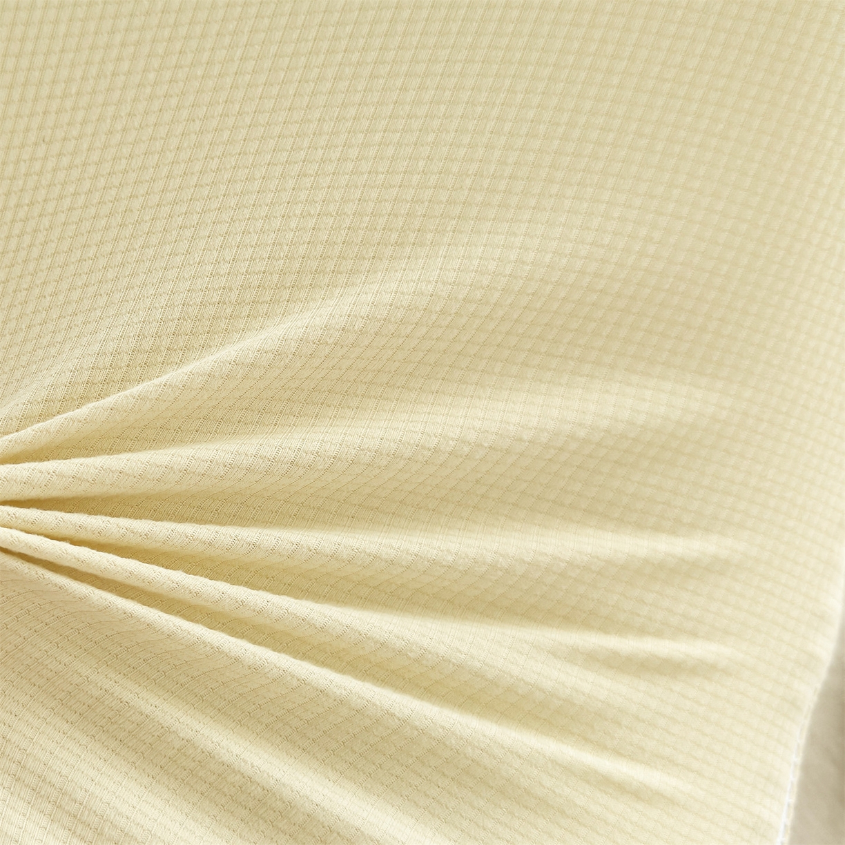 91家纺网 家纺一手货源 找家纺 麦肯锡 2025新款格纹烫画亲肤儿童记忆枕  枕头枕芯 黄色/只