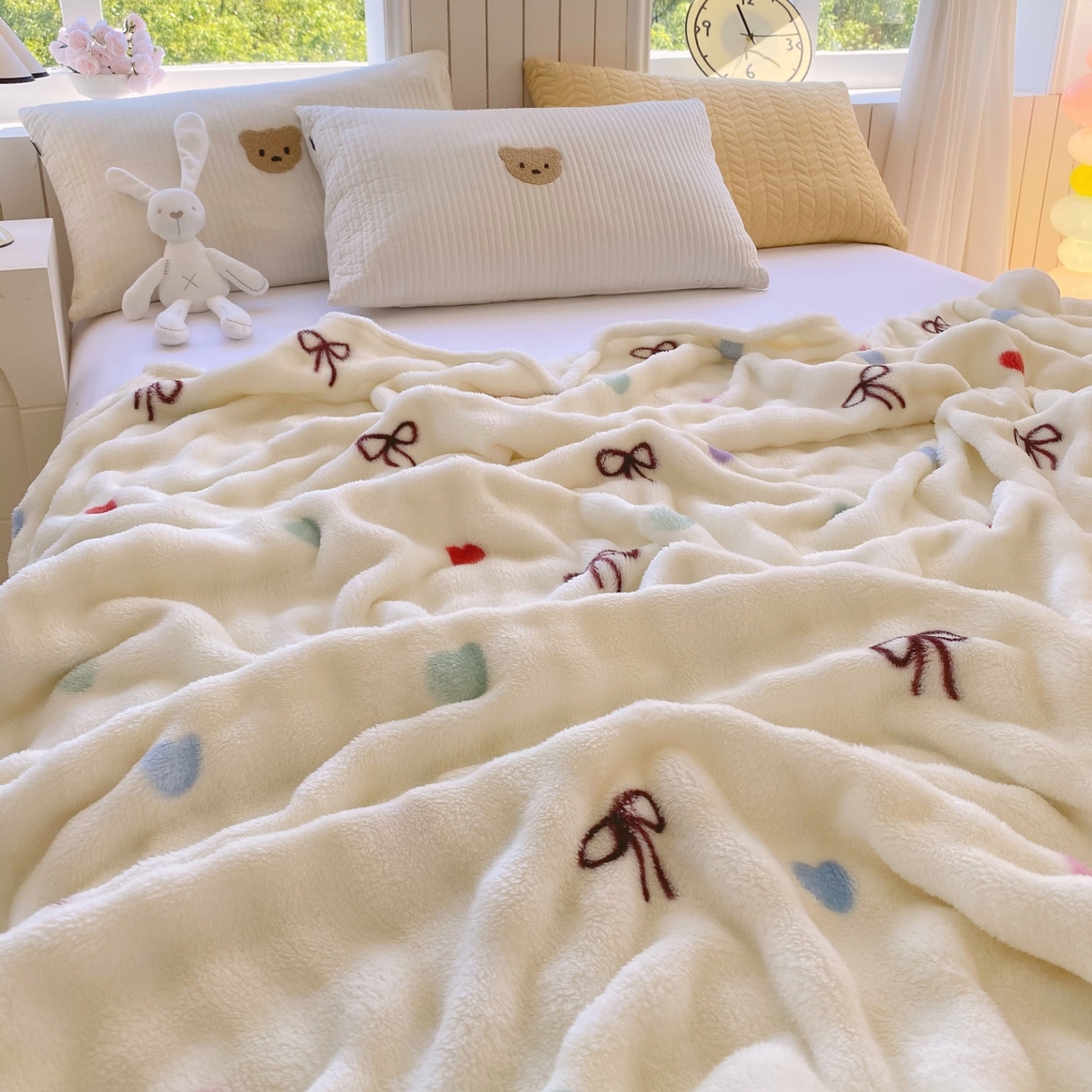 91家纺网 家纺一手货源 找家纺 悦织湾家纺 2025新款双面加厚泡泡绒毛毯印花纯色仿兔毛绒牛奶绒毯子休闲小盖毯沙发办公室午睡毯 温馨