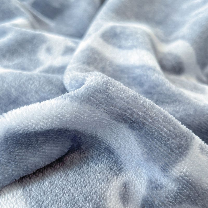 91家纺网 家纺一手货源 找家纺 蓝梦 2025新款加厚保暖牛奶绒印花四件套 潮流熊熊-蓝