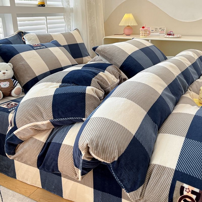 91家纺网 家纺一手货源 找家纺 蓝梦 2025新款加厚保暖牛奶绒印花四件套 时尚新都