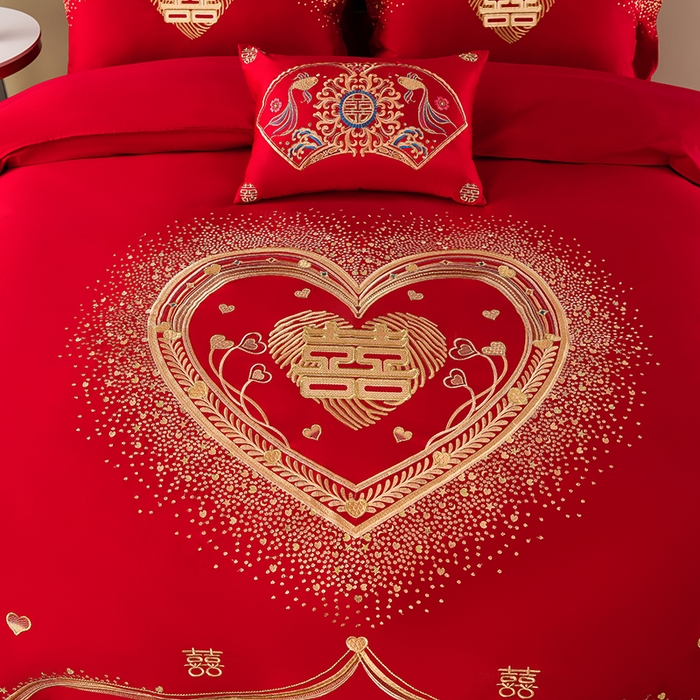 91家纺网 家纺一手货源 找家纺 董成龙家纺 2025新款全棉中式精美绣花工艺婚庆系列四件套多件套 心心相印