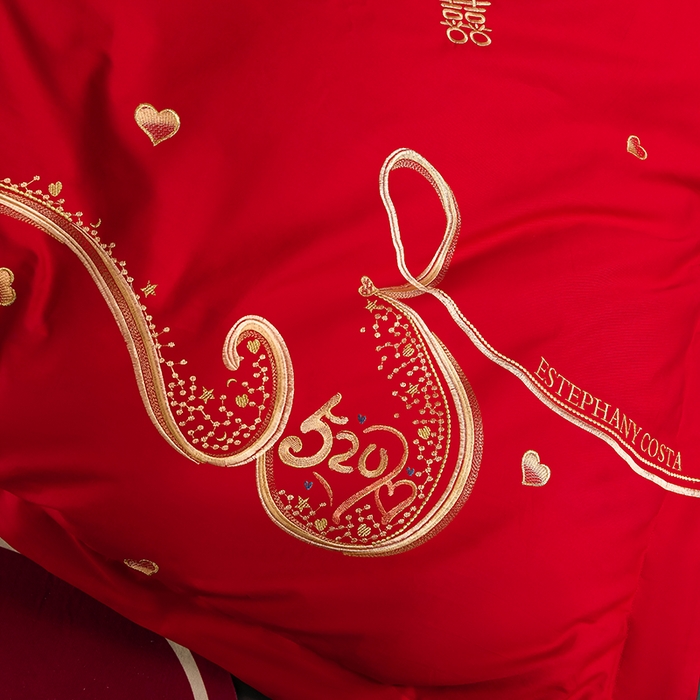 91家纺网 家纺一手货源 找家纺 董成龙家纺 2025新款全棉中式精美绣花工艺婚庆系列四件套多件套 心心相印