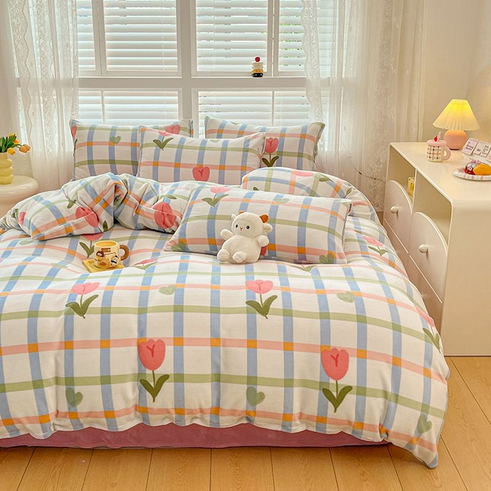 91家纺网 家纺一手货源 找家纺 蓝梦 2025新款加厚保暖牛奶绒印花四件套 甜心玫瑰-粉