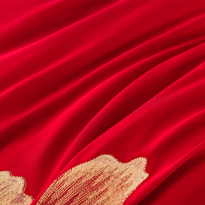 91家纺网 家纺一手货源 找家纺 董成龙家纺 2025新款全棉中式精美绣花工艺婚庆系列四件套多件套 真爱永恒