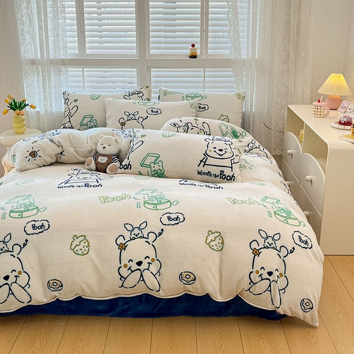 91家纺网 家纺一手货源 找家纺 蓝梦 2025新款加厚保暖牛奶绒印花四件套 熊宝乐园