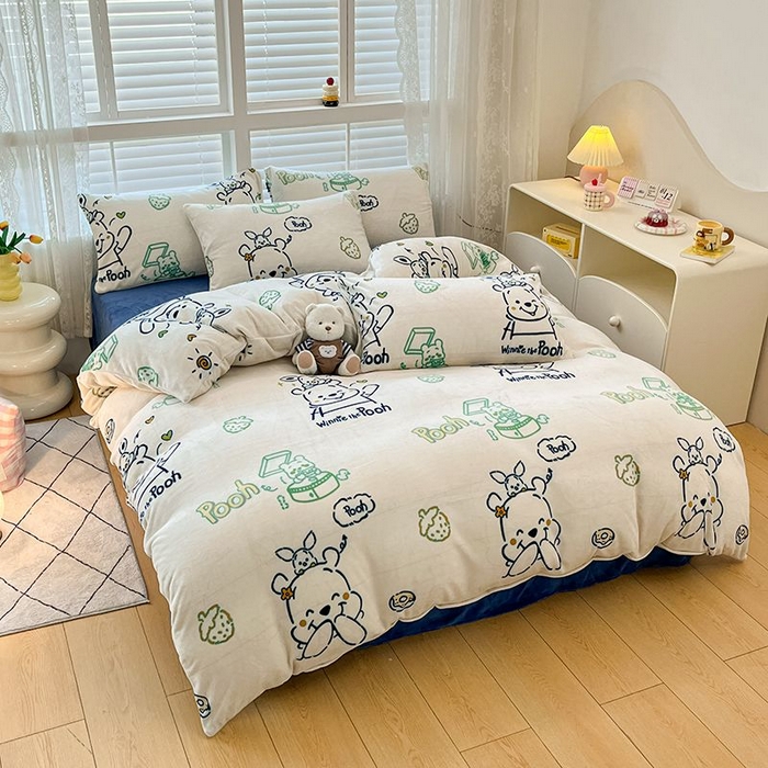 91家纺网 家纺一手货源 找家纺 蓝梦 2025新款加厚保暖牛奶绒印花四件套 熊宝乐园