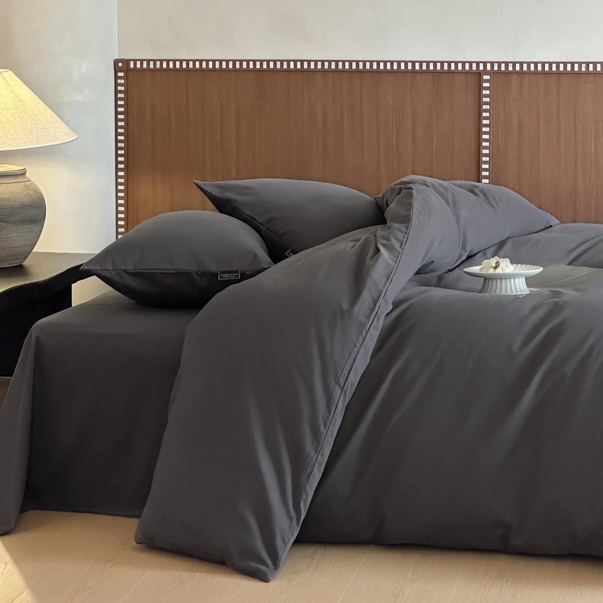 91家纺网 家纺一手货源 找家纺 三味舒屋 2025新款50支磨毛长绒棉纯棉纯色四件套-长期主义 深灰