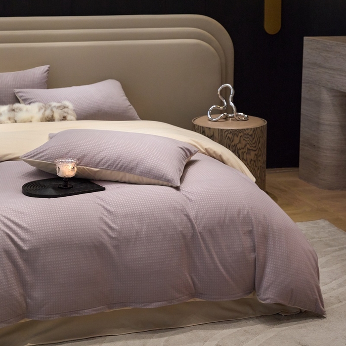 91家纺网 家纺一手货源 找家纺 金奇达家纺 2025新款【简色生活】热压纹-羽零™空气拉绒四件套（会员减20元）标准号全网控价（折后券后）不低于159元 简色生活-黛紫杏