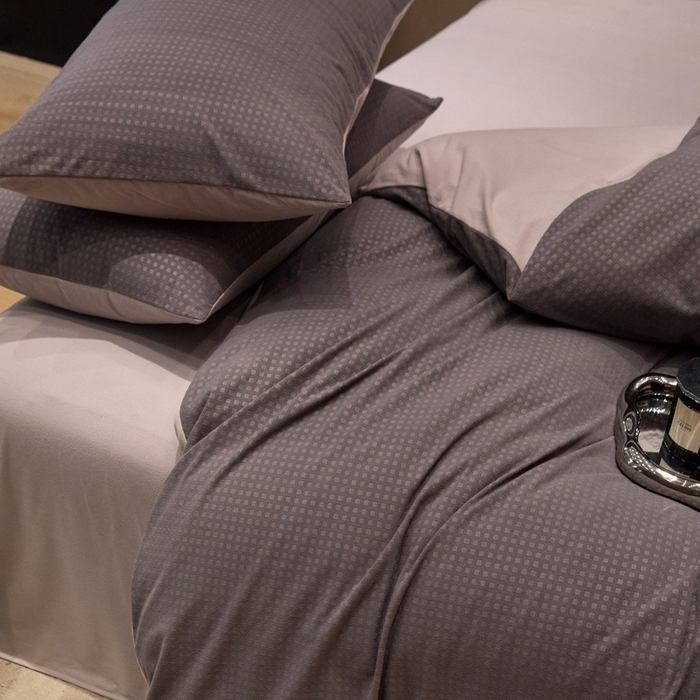 91家纺网 家纺一手货源 找家纺 金奇达家纺 2025新款【简色生活】热压纹-羽零™空气拉绒四件套（会员减20元）标准号全网控价（折后券后）不低于159元 简色生活-极光银灰