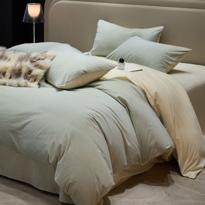 91家纺网 家纺一手货源 找家纺 金奇达家纺 2025新款【简色生活】热压纹-羽零™空气拉绒四件套（会员减20元）标准号全网控价（折后券后）不低于159元 简色生活-绿茶