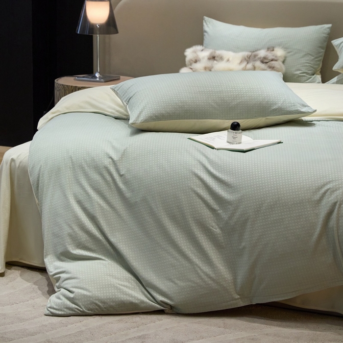 91家纺网 家纺一手货源 找家纺 金奇达家纺 2025新款【简色生活】热压纹-羽零™空气拉绒四件套（会员减20元）标准号全网控价（折后券后）不低于159元 简色生活-绿茶