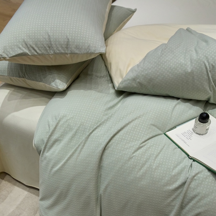 91家纺网 家纺一手货源 找家纺 金奇达家纺 2025新款【简色生活】热压纹-羽零™空气拉绒四件套（会员减20元）标准号全网控价（折后券后）不低于159元 简色生活-绿茶