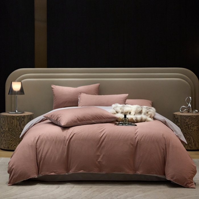 91家纺网 家纺一手货源 找家纺 金奇达家纺 2025新款【简色生活】热压纹-羽零™空气拉绒四件套（会员减20元）标准号全网控价（折后券后）不低于159元 简色生活-暖豆沙