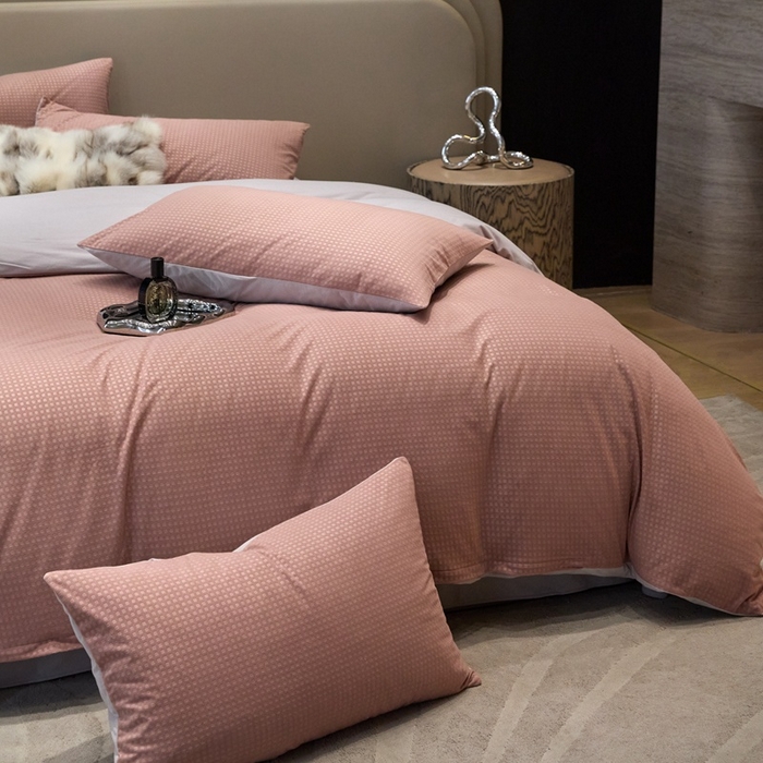 91家纺网 家纺一手货源 找家纺 金奇达家纺 2025新款【简色生活】热压纹-羽零™空气拉绒四件套（会员减20元）标准号全网控价（折后券后）不低于159元 简色生活-暖豆沙