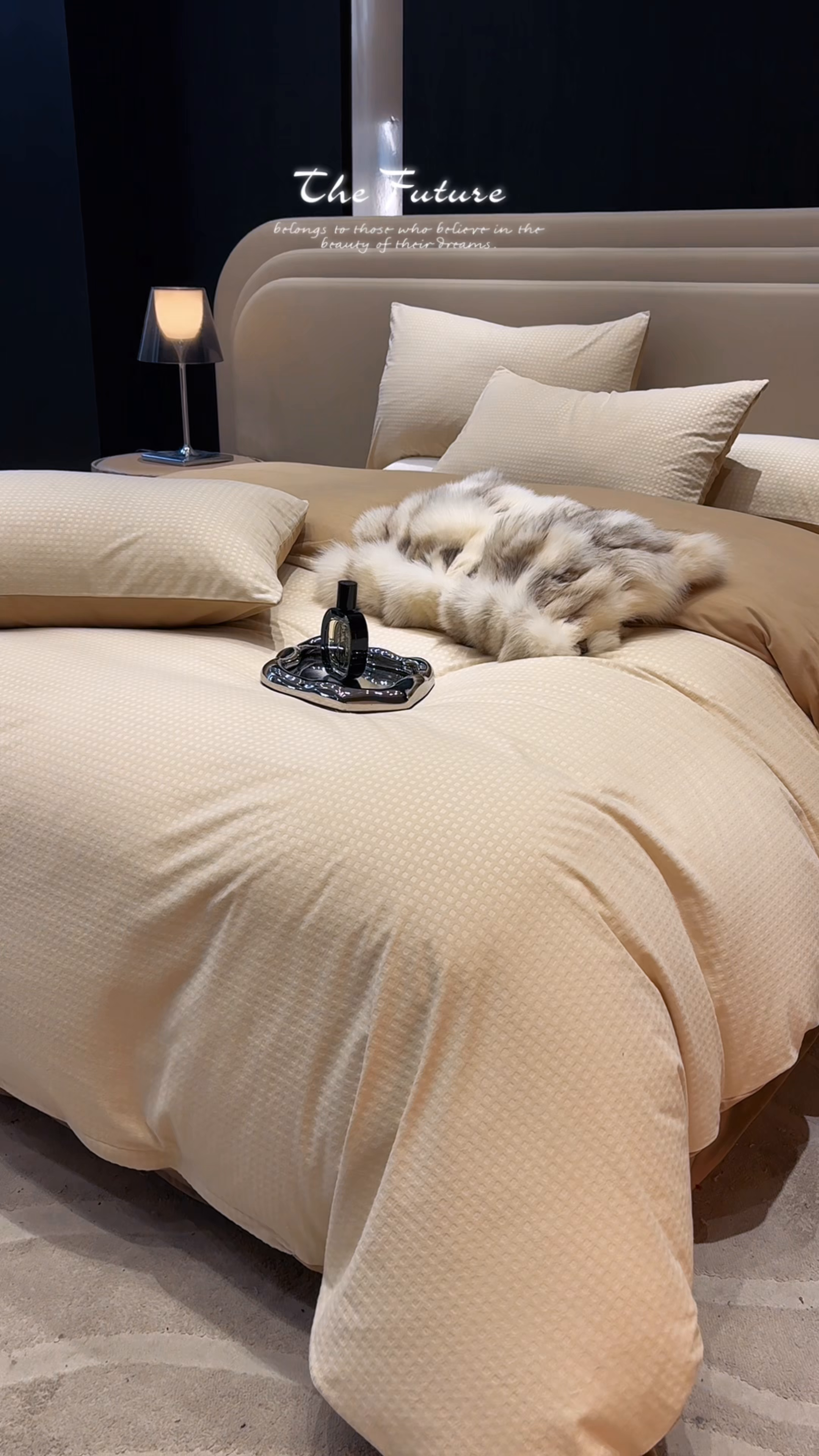 91家纺网 家纺一手货源 找家纺 金奇达家纺 2025新款【简色生活】热压纹-羽零™空气拉绒四件套（会员减20元）标准号全网控价（折后券后）不低于159元 简色生活-沙茶咖