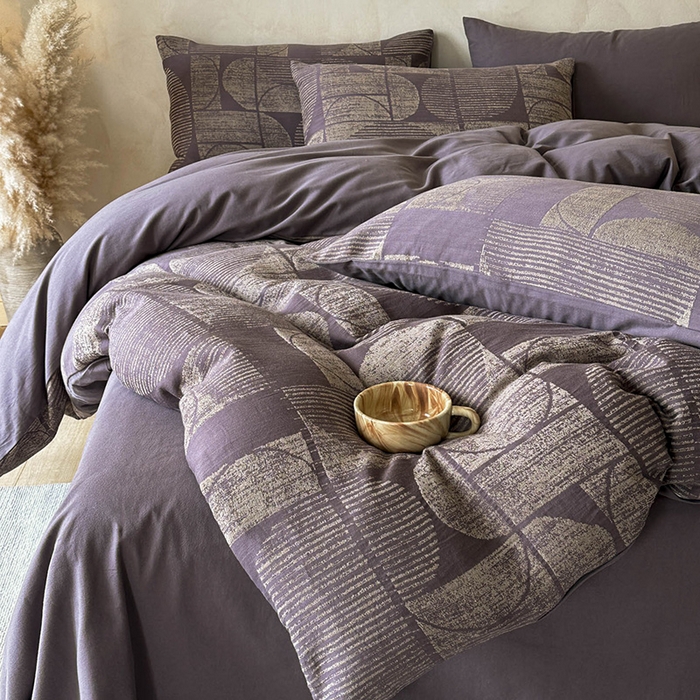 91家纺网 家纺一手货源 找家纺 蓝邻家纺 2025年新款全棉色织提花磨毛四件套 梵沐-烟紫米