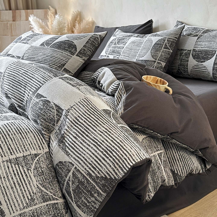 91家纺网 家纺一手货源 找家纺 蓝邻家纺 2025年新款全棉色织提花磨毛四件套 梵沐-灰黑