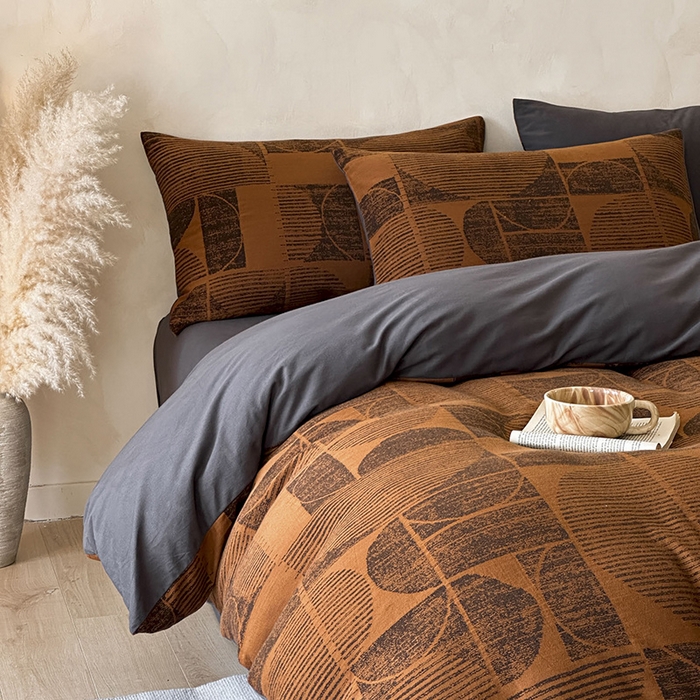 91家纺网 家纺一手货源 找家纺 蓝邻家纺 2025年新款全棉色织提花磨毛四件套 梵沐-焦糖黑