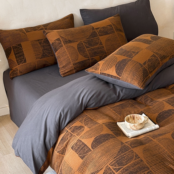 91家纺网 家纺一手货源 找家纺 蓝邻家纺 2025年新款全棉色织提花磨毛四件套 梵沐-焦糖黑