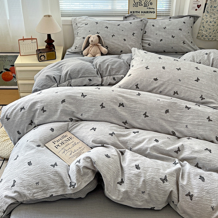 91家纺网 家纺一手货源 找家纺 一比一 2025新款古法水洗棉小布袋高克重云柔棉四件套 浮生若梦-灰