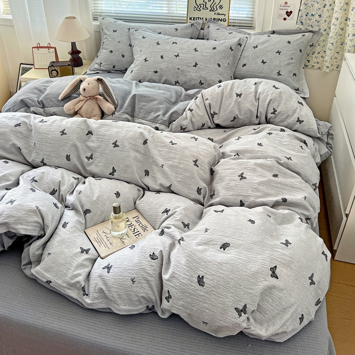 91家纺网 家纺一手货源 找家纺 一比一 2025新款古法水洗棉小布袋高克重云柔棉四件套 浮生若梦-灰