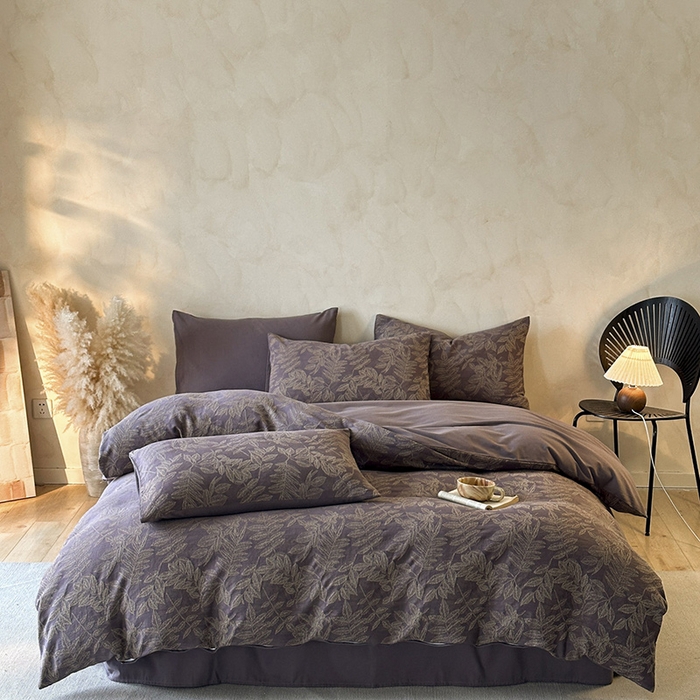 91家纺网 家纺一手货源 找家纺 蓝邻家纺 2025年新款全棉色织提花磨毛四件套 罗薇-烟紫米