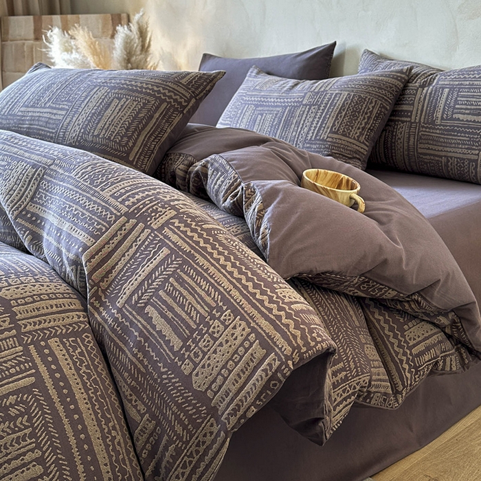 91家纺网 家纺一手货源 找家纺 蓝邻家纺 2025年新款全棉色织提花磨毛四件套 曼波夏-烟紫米