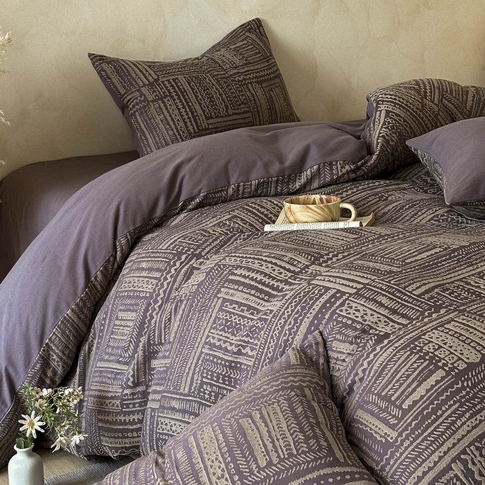 91家纺网 家纺一手货源 找家纺 蓝邻家纺 2025年新款全棉色织提花磨毛四件套 曼波夏-烟紫米