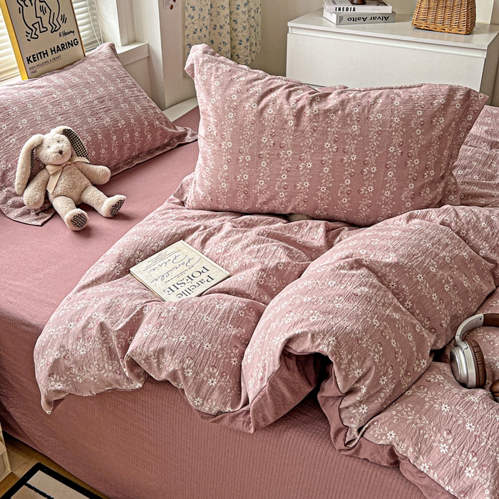 91家纺网 家纺一手货源 找家纺 一比一 2025新款古法水洗棉小布袋高克重云柔棉四件套 复古红