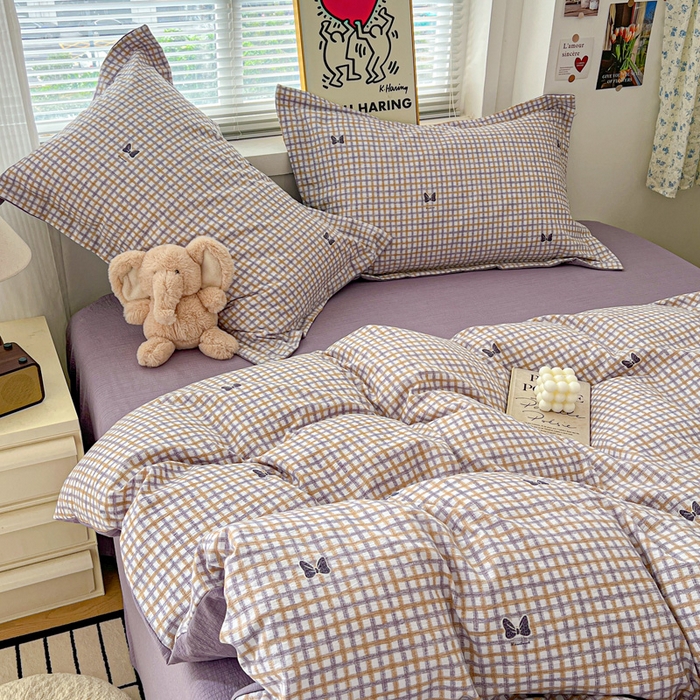 91家纺网 家纺一手货源 找家纺  一比一 2025新款古法水洗棉小布袋高克重云柔棉四件套 格纹紫蝶