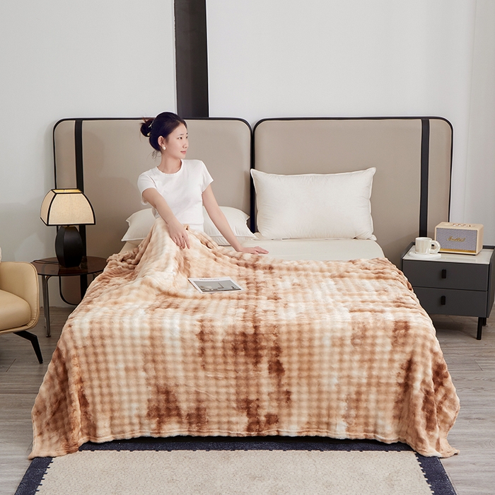 91家纺网 家纺一手货源 找家纺 楼兰公主毛毯专供 2025新款泡泡绒仿兔绒毛毯毯子 水墨-焦糖