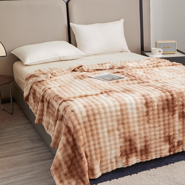 91家纺网 家纺一手货源 找家纺 楼兰公主毛毯专供 2025新款泡泡绒仿兔绒毛毯毯子 水墨-焦糖