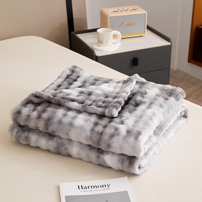 91家纺网 家纺一手货源 找家纺 楼兰公主毛毯专供 2025新款泡泡绒仿兔绒毛毯毯子 水墨-雾灰