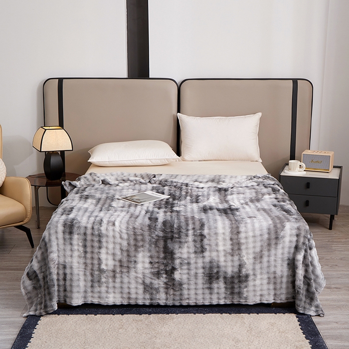 91家纺网 家纺一手货源 找家纺 楼兰公主毛毯专供 2025新款泡泡绒仿兔绒毛毯毯子 水墨-雾灰