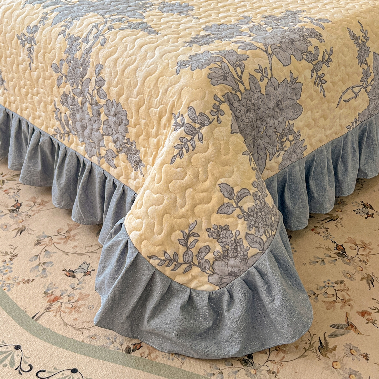 91家纺网 家纺一手货源 找家纺 笠裙家纺 2025新款a类加厚夹棉云感水洗棉床盖四件套 兰亭序-米白