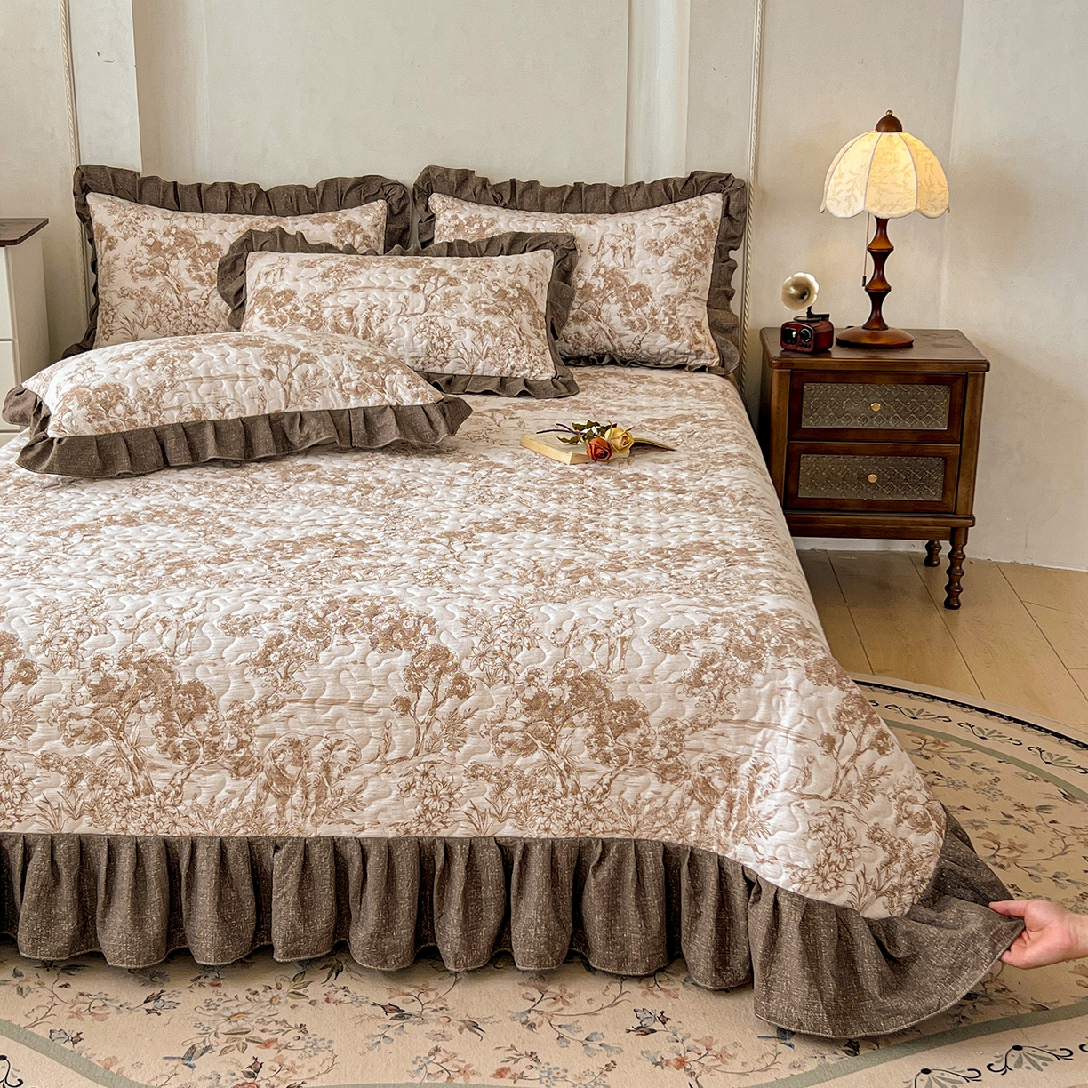 91家纺网 家纺一手货源 找家纺 笠裙家纺 2025新款a类加厚夹棉云感水洗棉床盖四件套 茶巷