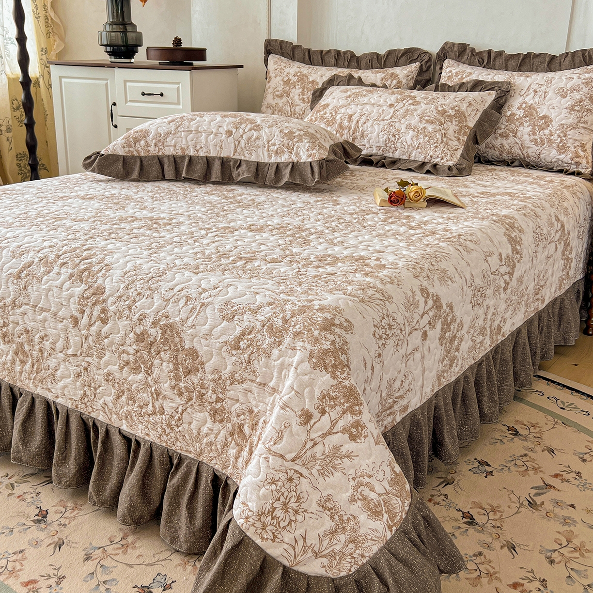 91家纺网 家纺一手货源 找家纺 笠裙家纺 2025新款a类加厚夹棉云感水洗棉床盖四件套 茶巷