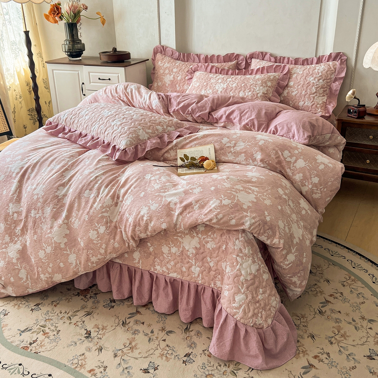 91家纺网 家纺一手货源 找家纺 笠裙家纺 2025新款a类加厚夹棉云感水洗棉床盖四件套 浮绘花影