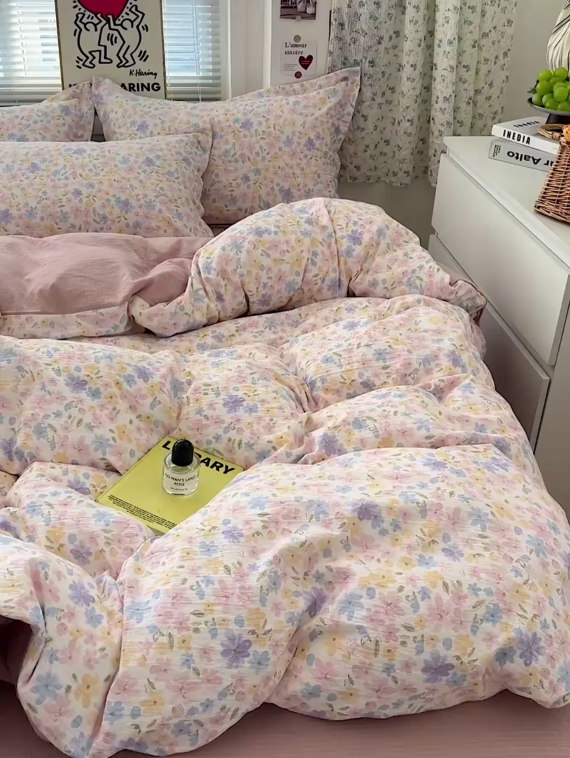 91家纺网 家纺一手货源 找家纺 一比一 2025新款古法水洗棉小布袋高克重云柔棉四件套 花海粉